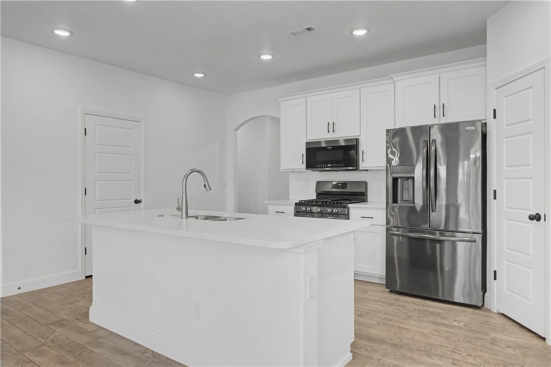 Deere Creek Sub Ph 1 - Residential Lease