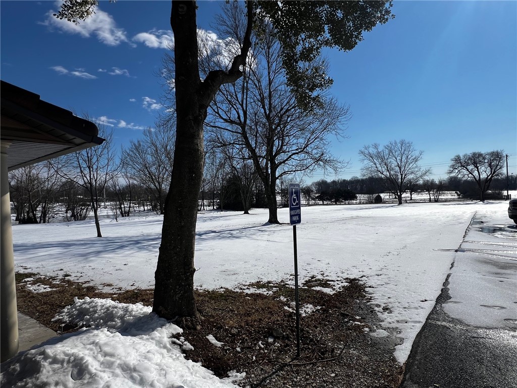 Springdale Outlots - Commercial Lease