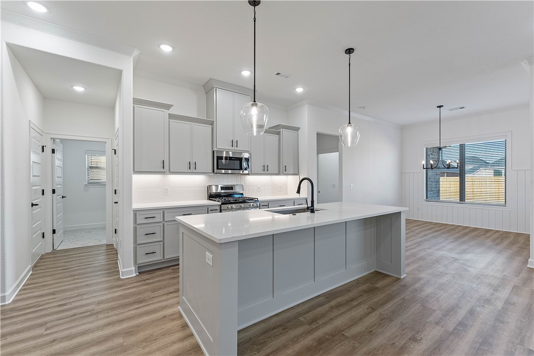 Yorktown 2 - Residential Lease