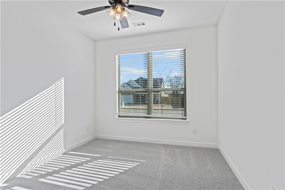 Yorktown 2 - Residential Lease