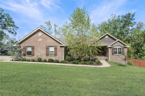 Photo of 49 Westmorland Drive, Bella Vista, AR 72714 (MLS # 1324166)