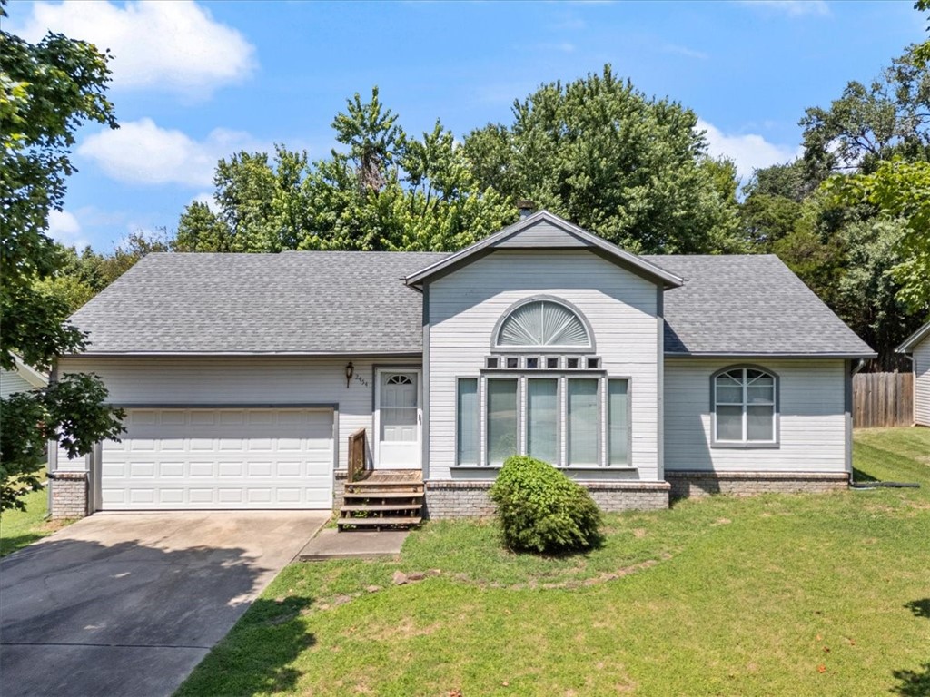 Excellent opportunity for first-time home buyers, college parents/students, and investors alike. Walkable to UofA Transit bus stop. All of your major mechanicals have been updated including a new HVAC in 2025, New roof in 2020, and new water heater in 2019. Your proximity to i49, UofA, shopping and entertainment is a breath of fresh air! Washer/dryer and fridge do not convey.