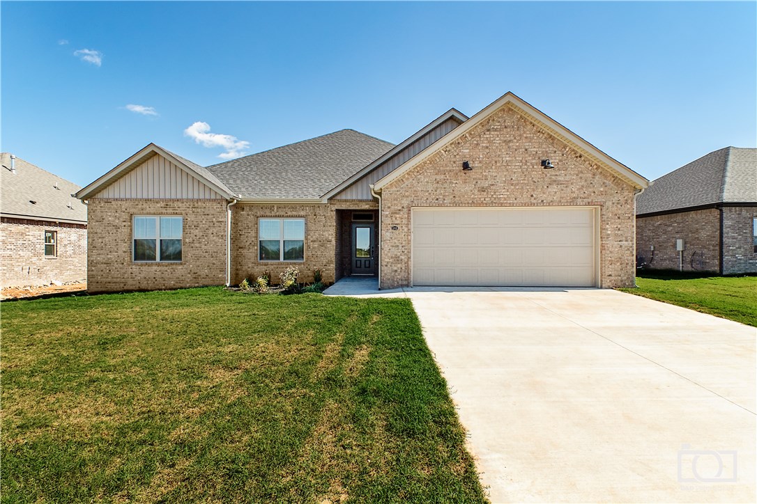 Welcome to Hazelton Heights! RD Eligible - 100% financing available. Located directly behind the new Pea Ridge High School and only minutes from Bentonville! Features include high end custom cabinets, large kitchen island, upgraded granite & fixtures, gas range, hardwood floors, tile shower, raised ceilings, wood beams, mud area, 2'' faux blinds, large covered patio, gutters & much more! Check out our Virtual Tour!