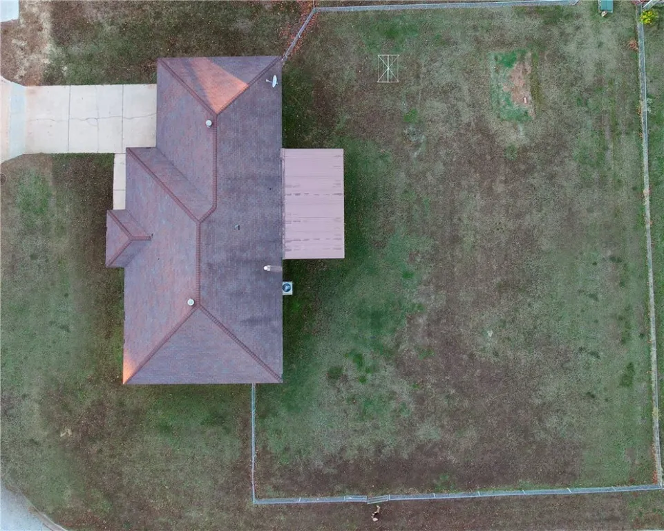 Rogers, Arkansas 72758, United States, 3 Bedrooms Bedrooms, ,2 BathroomsBathrooms,Residential,Pending,27948