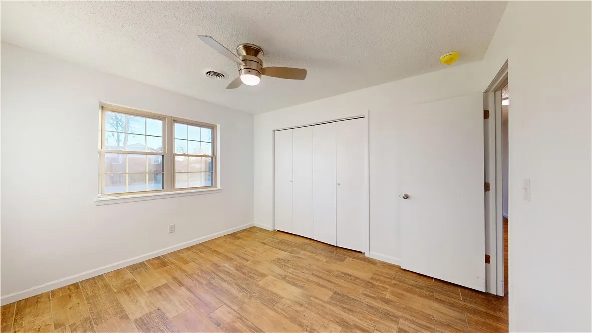 Rogers, Arkansas 72758, United States, 3 Bedrooms Bedrooms, ,2 BathroomsBathrooms,Residential,Pending,27948