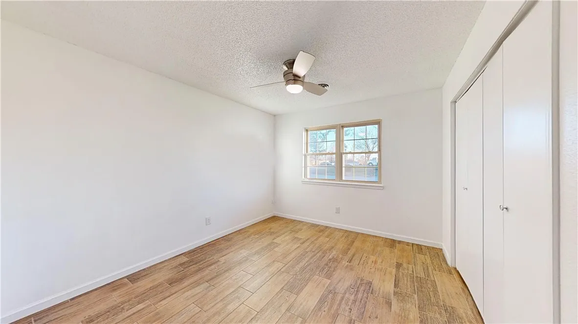 Rogers, Arkansas 72758, United States, 3 Bedrooms Bedrooms, ,2 BathroomsBathrooms,Residential,Pending,27948