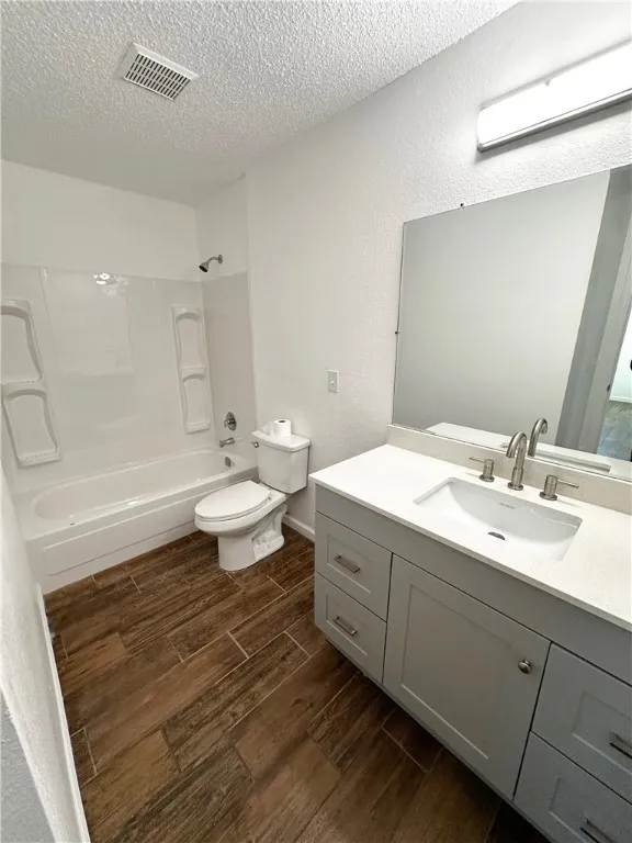 Rogers, Arkansas 72758, United States, 3 Bedrooms Bedrooms, ,2 BathroomsBathrooms,Residential,Pending,27948