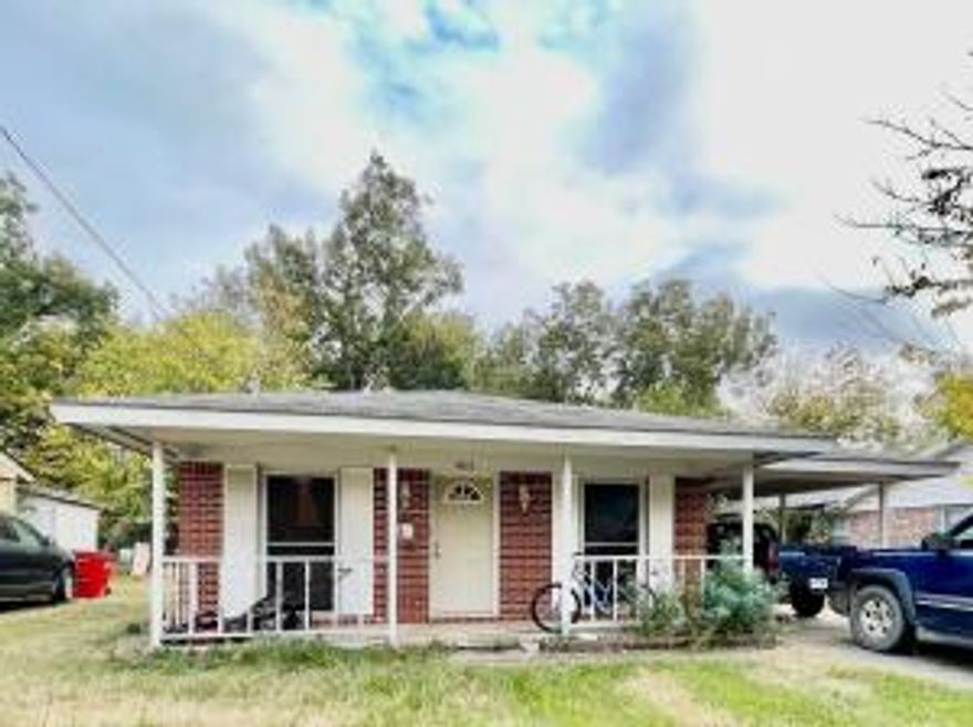 Ready to buy your first home? This is the perfect house for first homeowners! Beautiful Brick home with 3 bedrooms and 1 and 1/2 baths, great location in the center of Dardanelle. Call Today!!!