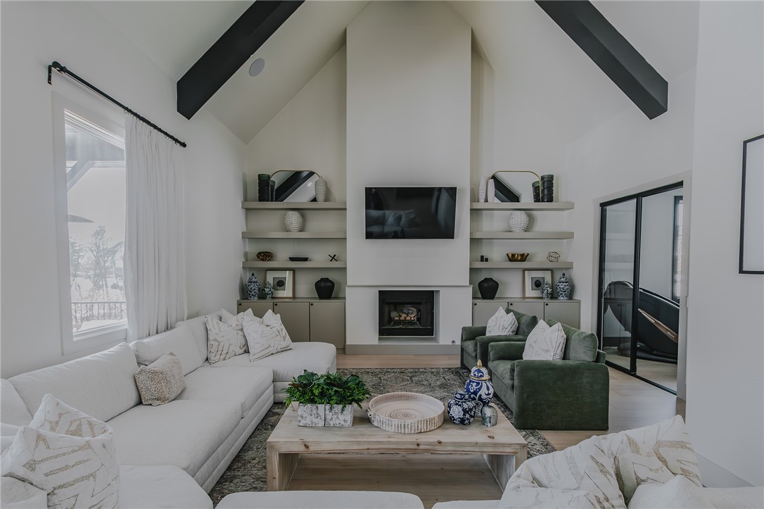 Pinnacle - Residential