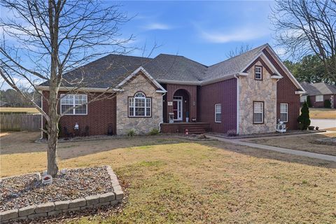 Photo of 4585 Sequoia Avenue, Springdale, AR 72762 (MLS # 1335288)