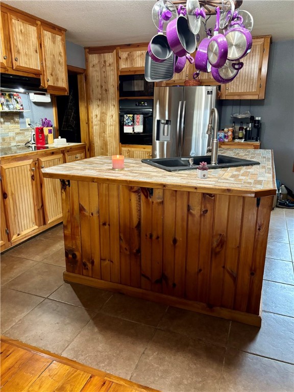 05-06-15Metes and Bounds - Residential