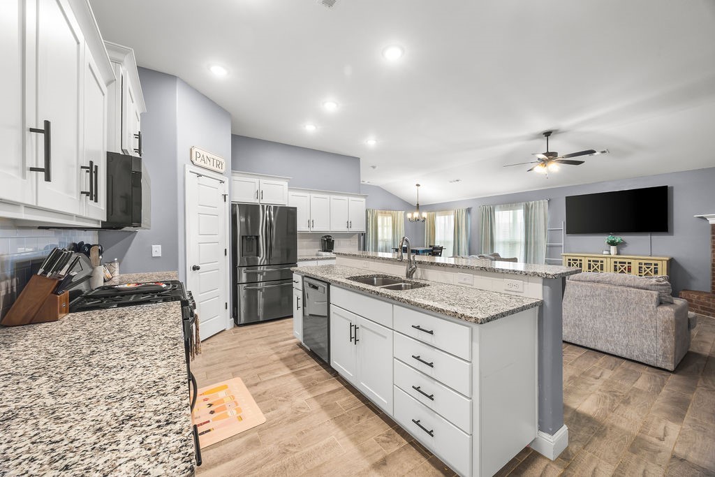 Step into comfort and convenience with this beautifully maintained, EAST FACING, barely 2-year-old, 4-bedroom, 2-bath home located just 10 minutes from the airport. Set in a welcoming, family-friendly neighborhood, this home offers an ideal blend of space, style, and location. The open-concept floor plan with high ceilings and a cozy fireplace is perfect for both everyday living and entertaining, with plenty of natural light throughout. The primary suite is a true sanctuary—featuring dual vanities, a relaxing garden tub, and a spacious walk-in closet. The split floorplan offers space and comfort for families and guests. Home chefs will appreciate the well-appointed kitchen with a generous walk-in pantry, offering both form and function. Enjoy the best of both worlds: a quiet, family friendly community that's still close to all the action. You're just minutes away from a local dog park, a popular brewery, and a favorite neighborhood Restaurant.
This home checks all the boxes—schedule your tour today!