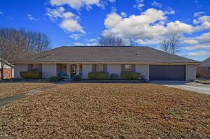 This home is a must see! If you've been looking for a place to call home, look no more. 3 bedroom, 2 bathroom home located less than 10 minutes west of downtown Russellville, Arkansas. Just a short drive to Lake Dardanelle and the Ozark Mountains to enjoy fishing, hiking, mountain biking & more. This home offers 1,901 square feet of living space, including a sensible kitchen, spacious living room with a cozy fireplace and storage galore. All situated in a quiet neighborhood with a privacy fenced back yard and heated/cooled ''she-shed,'' just minutes from Sequoyah Elementary and Arkansas Tech. This home is priced to sell, so don't let it pass you up. Set up a showing today!