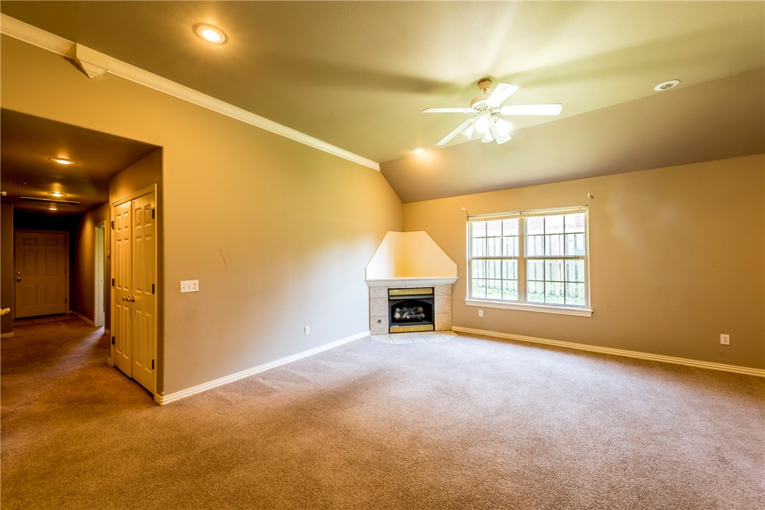 Legacy Pointe Ph I - Residential Lease