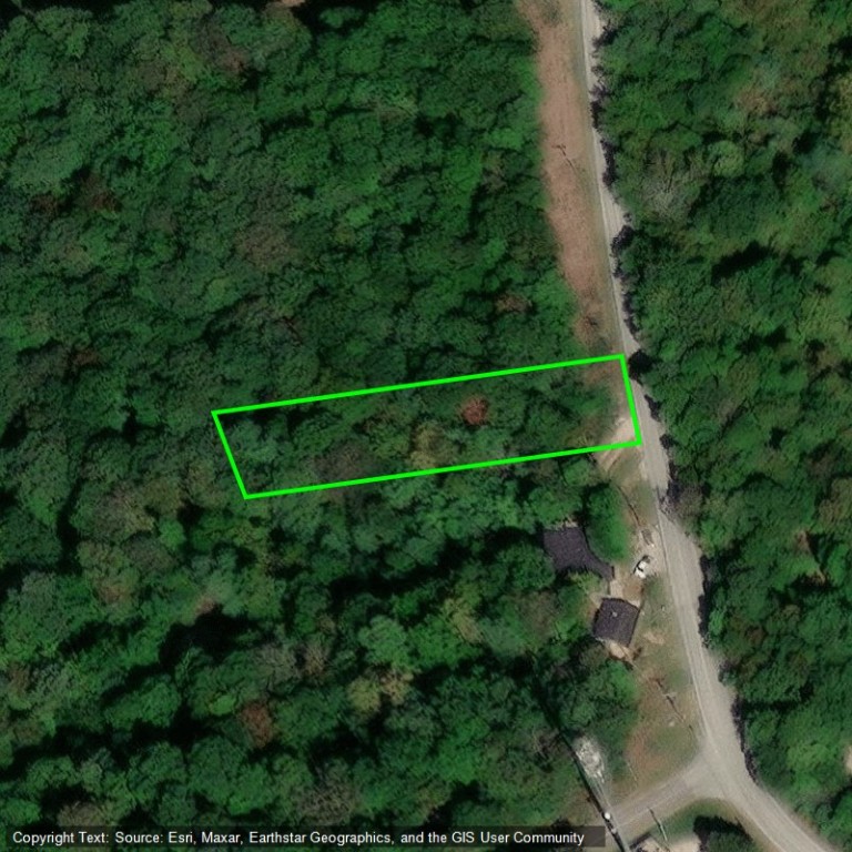 0.56-Acre Lot on Holiday Island Dr – Near Table Rock Lake & Golf Course
Build your dream home or vacation rental on this 0.56-acre wooded lot in sought-after Holiday Island, AR. Located just minutes from Table Rock Lake access and the Holiday Island Golf Course, this lot offers the perfect setting for investors, retirees, golfers, and outdoor enthusiasts. Enjoy paved road frontage, street front utilities, and a gentle slope ideal for building. Community amenities include a marina, swimming pool, tennis courts, clubhouse, and more. With low taxes and affordable POA dues, this is a smart buy in a high-demand recreational area.
Great for a lake getaway, golf retreat, or income property—don’t miss this Holiday Island opportunity!