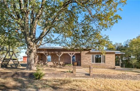 Photo of 12650 Scates Road, Maysville, AR 72747 (MLS # 1339029)