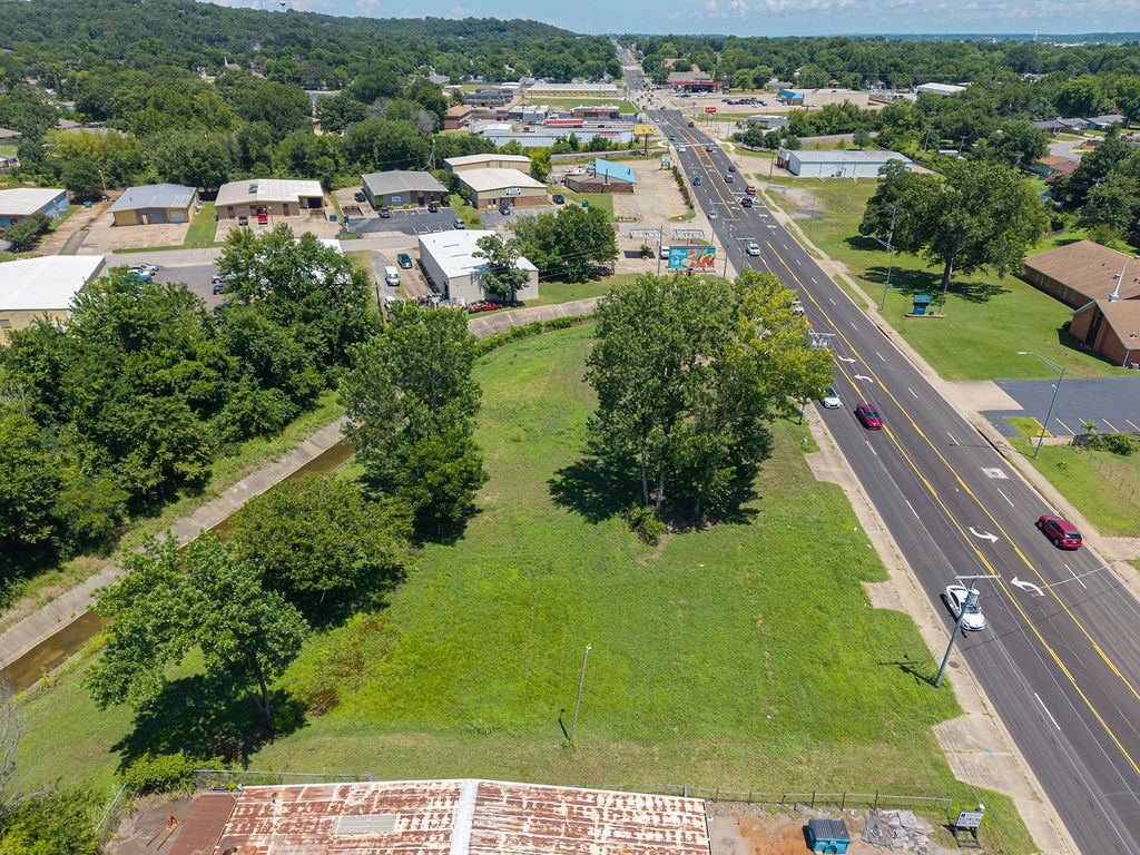 Prime Industrial Development Opportunity! This 1.89-acre parcel on S Phoenix Avenue in Fort Smith offers exceptional visibility and access in one of the city's growing commercial corridors. Zoned for industrial use, this lot offers a range of possibilities, including warehousing, manufacturing, distribution, or future development—ideal for investors or businesses seeking a strategic location.. With close proximity to I-540, shopping centers, and residential neighborhoods, this site provides excellent traffic flow and development potential. Don’t miss your chance to invest in a high-demand area with strong growth projections.