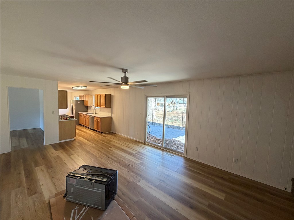 Oak Manor - Residential Lease