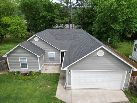Photo of 818 N 3rd Street, Ozark, AR 72949 (MLS # 1344334)