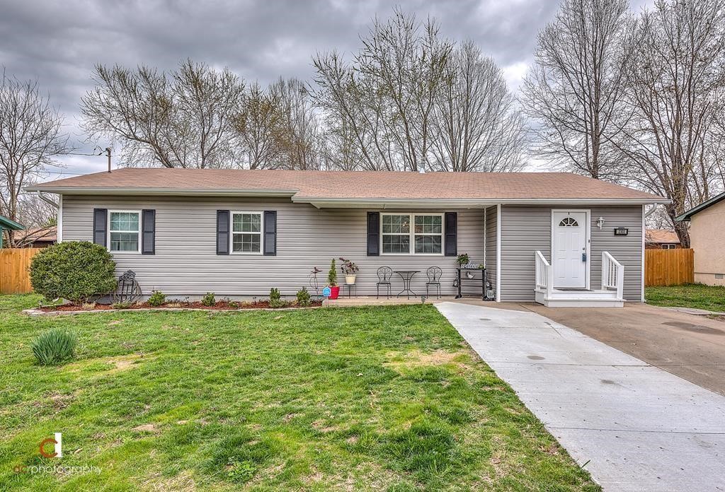 Hazel Park Sub Bentonville - Residential Lease