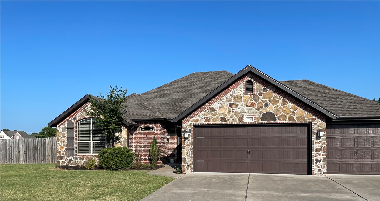 Come see this beautiful home in the Saint James subdivision right off Mt. Comfort Rd. Great neighborhood and wonderful location. Just minutes to I-49 and the University. Brand new roof in April of this year. The home is split floor plan with a spacious living room and nice gas fireplace for relaxing. Eat-in Kitchen with large pantry for extra storage. Walk out onto your covered porch right off the kitchen for easy entertaining. The back yard is fully fenced on a large corner lot creating plenty of room to store larger items. Fridge and washer/dryer can convey with a agreed upon offer. Don't miss this well kept home!