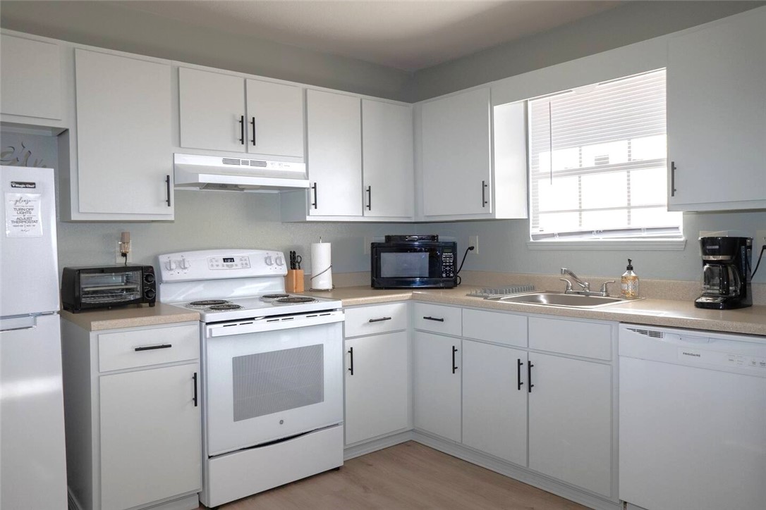 RAILROAD ADD-BENTONVILLE - Residential Lease