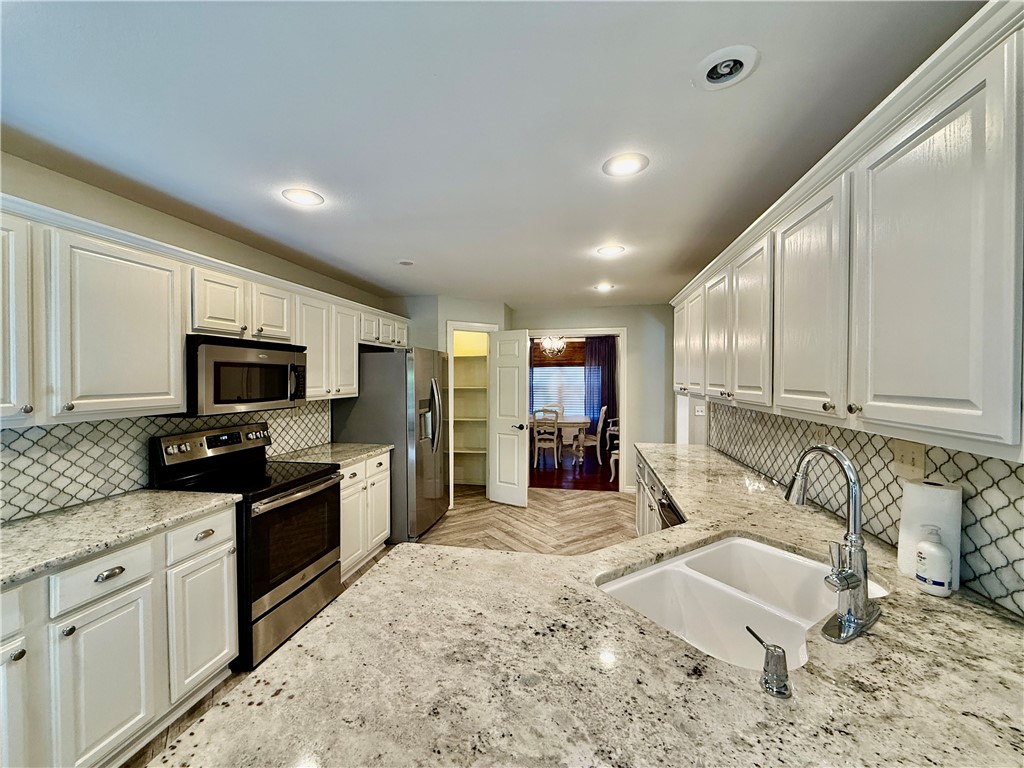 Sheppard Hills - Residential Lease