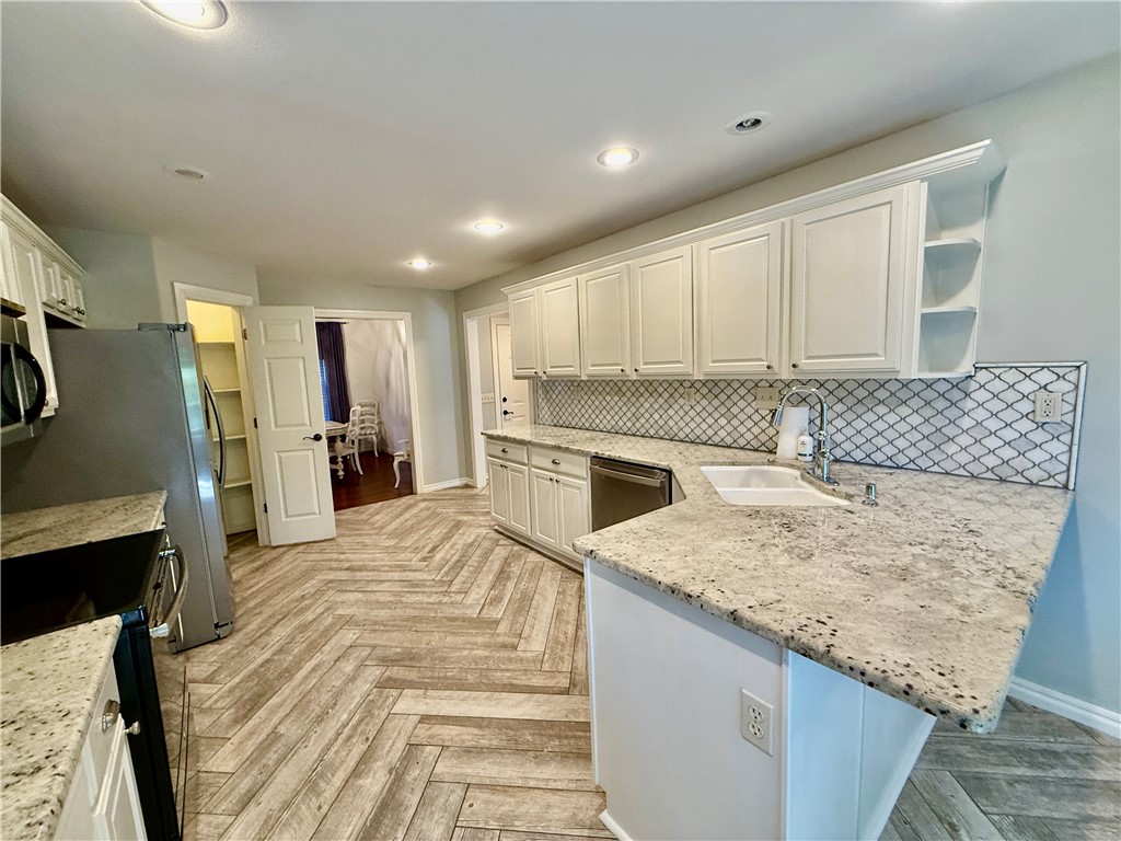 Sheppard Hills - Residential Lease