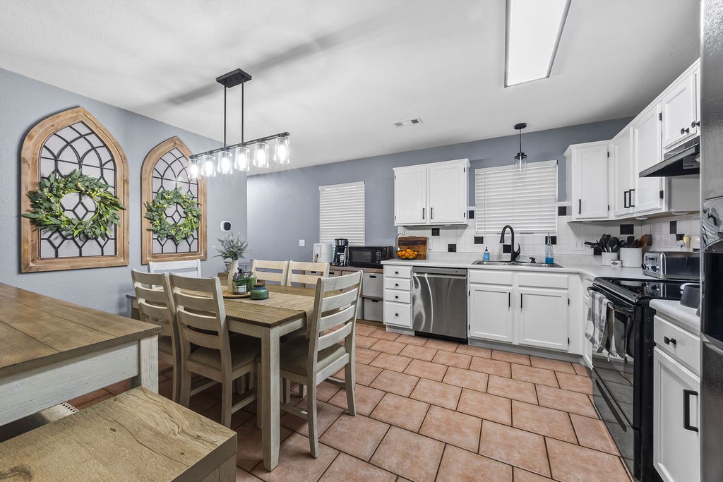 Meadow Lark Estates Ph Iii - Residential