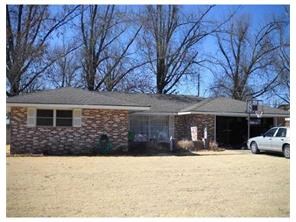 3 bed 2 bath with 2 living areas and fenced yard. Washer,dryer, refrigerator included. No smoking, pets negotiable.