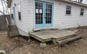 Enjoy peace & quiet in the country close to town with this 4BR/21/2BA home on 5.96 acres m/l loaded with wildlife. Huge master bath & master bedroom with large walk-in closet. All #'s are approx., age is estimate. Sq. footage per assessor's card. Bank owned property selling As-Is.