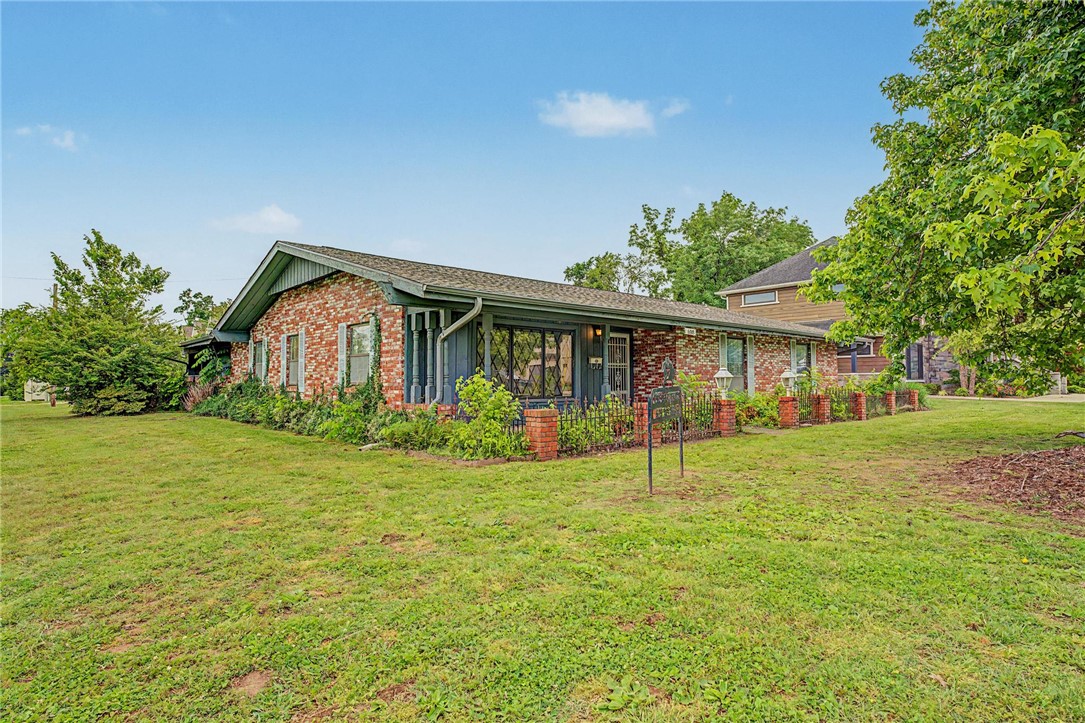 Demings 2nd Add Bentonville - Residential