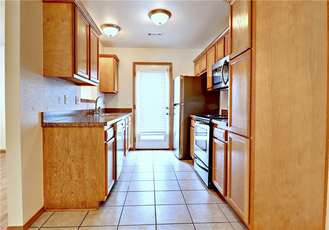 Walnut Crossing - Residential