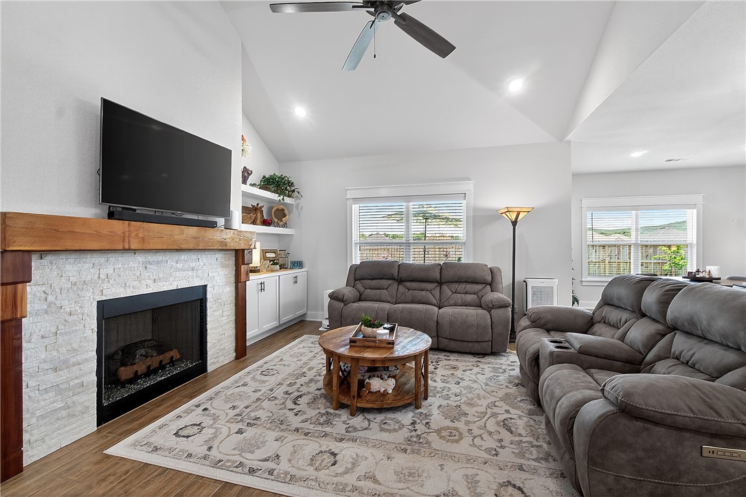 SUMMERFIELD PH II - Residential