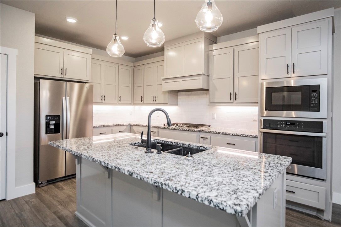 WILLOWBROOK FARMS SUB PH II-BENTONVILLE - Residential