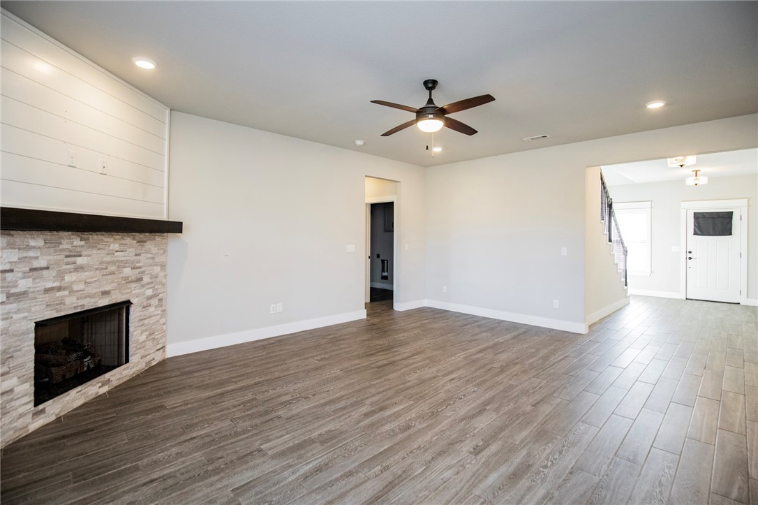 WILLOWBROOK FARMS SUB PH II-BENTONVILLE - Residential