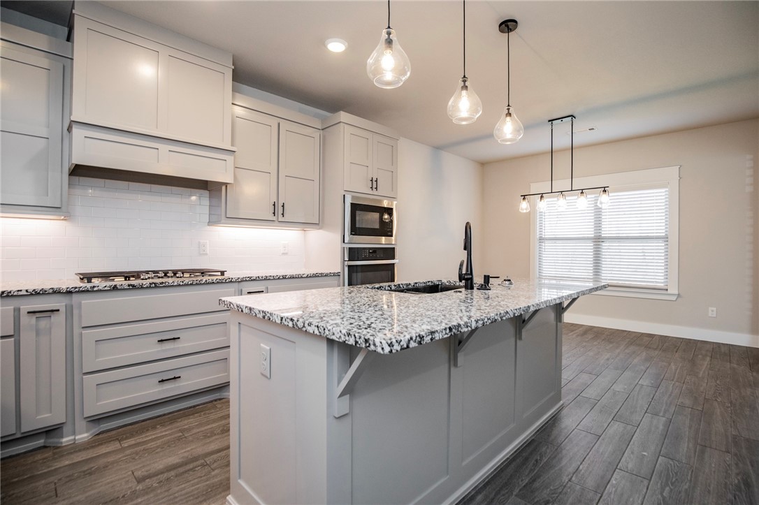 WILLOWBROOK FARMS SUB PH II-BENTONVILLE - Residential