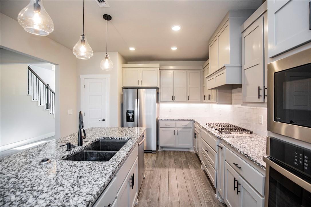 WILLOWBROOK FARMS SUB PH II-BENTONVILLE - Residential