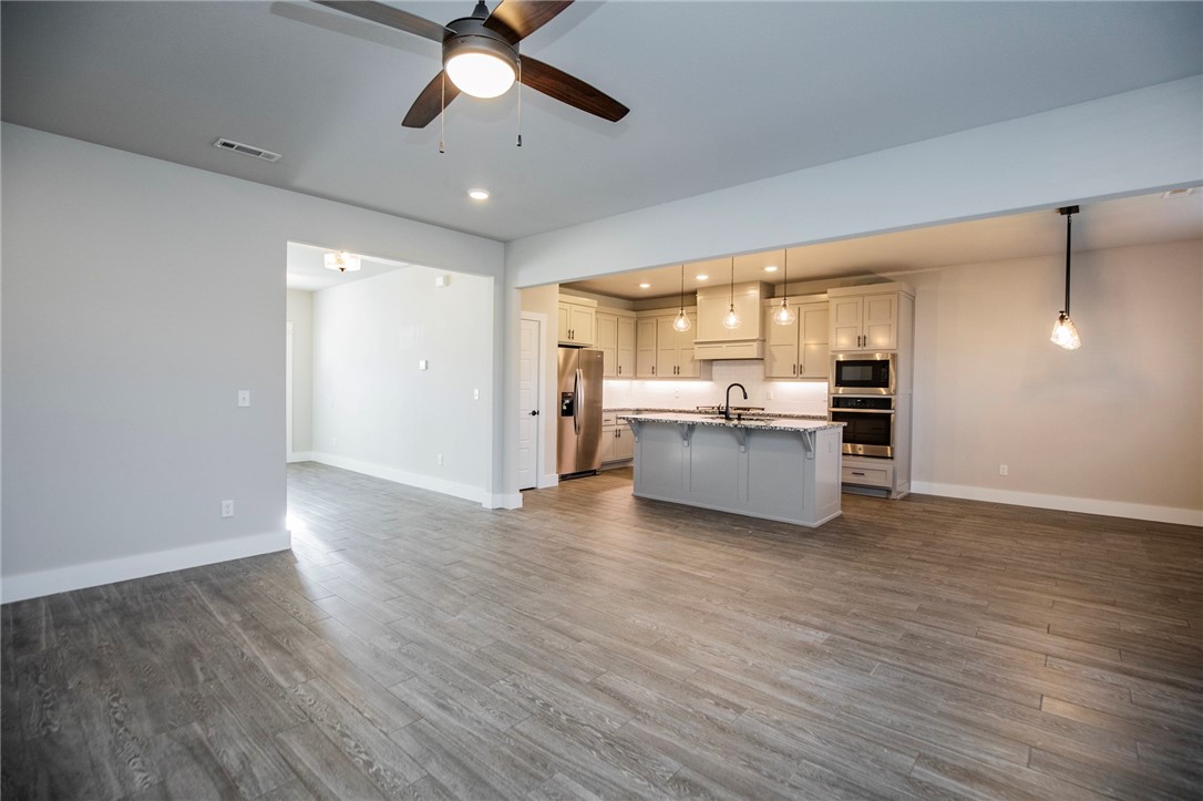 WILLOWBROOK FARMS SUB PH II-BENTONVILLE - Residential