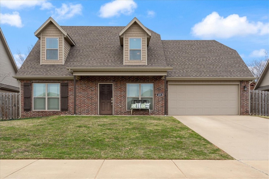 Beautiful 3 bedroom, 2.5 bathroom home in Rogers! Located perfectly in Chelsea Point Subdivision this home is close to all that Rogers has to offer shopping, schools, and so much more. Hardwood floors, gas fireplace, granite countertops, whirlpool tub, covered patio and 2 car garage are just a few of the highlights in this stunning home. Split floor plan with 2 bedrooms upstairs and primary suite on the main level. Security system conveys with home. Come by today!
