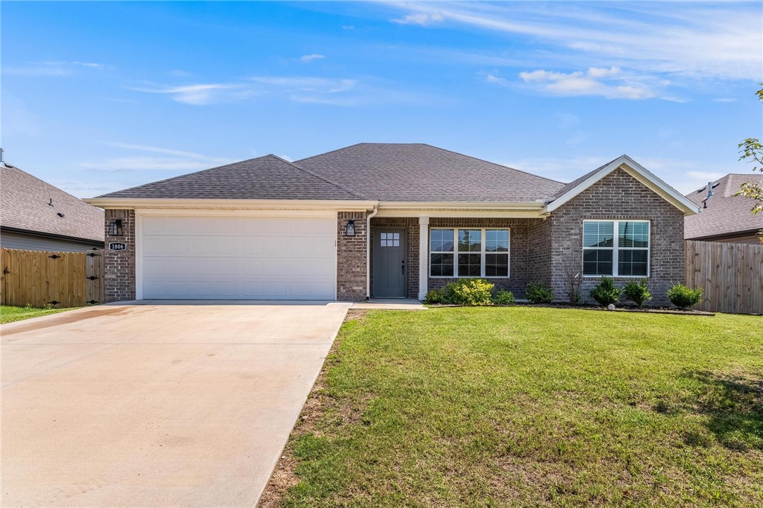 Welcome to the Endura Park subdivision Siloam Springs! This Mayberry Plan offers 3 bedrooms, 2 bathrooms, and a comfortable 1589 sqft of living space, thoughtfully designed to meet all your needs. The granite countertops elevate style and functionality throughout the home. Custom cabinetry adds a touch of luxury and provides ample storage for all your kitchen essentials. The open-concept layout creates a seamless flow between the living area, dining space, and kitchen, offering a welcoming and spacious environment for both daily living and entertaining guests. Gather around the kitchen island, a perfect spot for casual meals, socializing, or engaging in family activities. Embrace the perks of community living with access to neighborhood amenities, including a playground and a resort-style pool. This lovely home offers the perfect blend of style, comfort, and community living all at an affordable price!