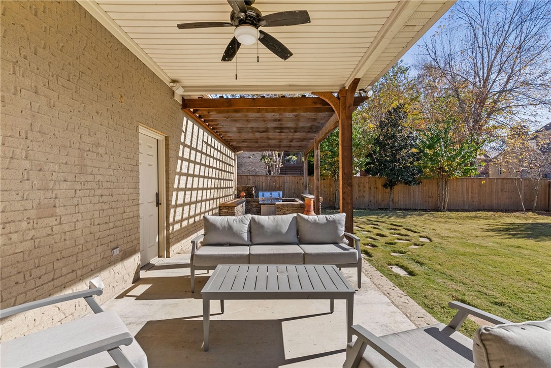 CHENAL VALLEY "BELLE VALLEE THE COURTS" - Residential