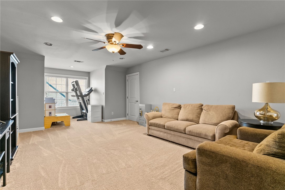 CHENAL VALLEY "BELLE VALLEE THE COURTS" - Residential