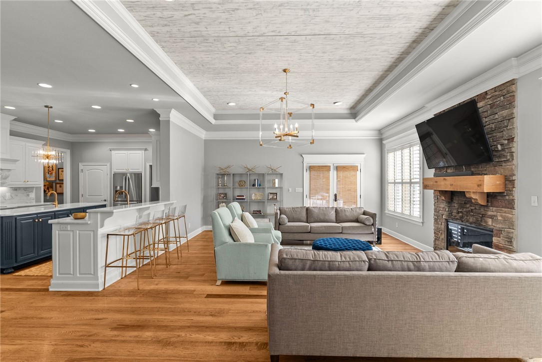 CHENAL VALLEY "BELLE VALLEE THE COURTS" - Residential