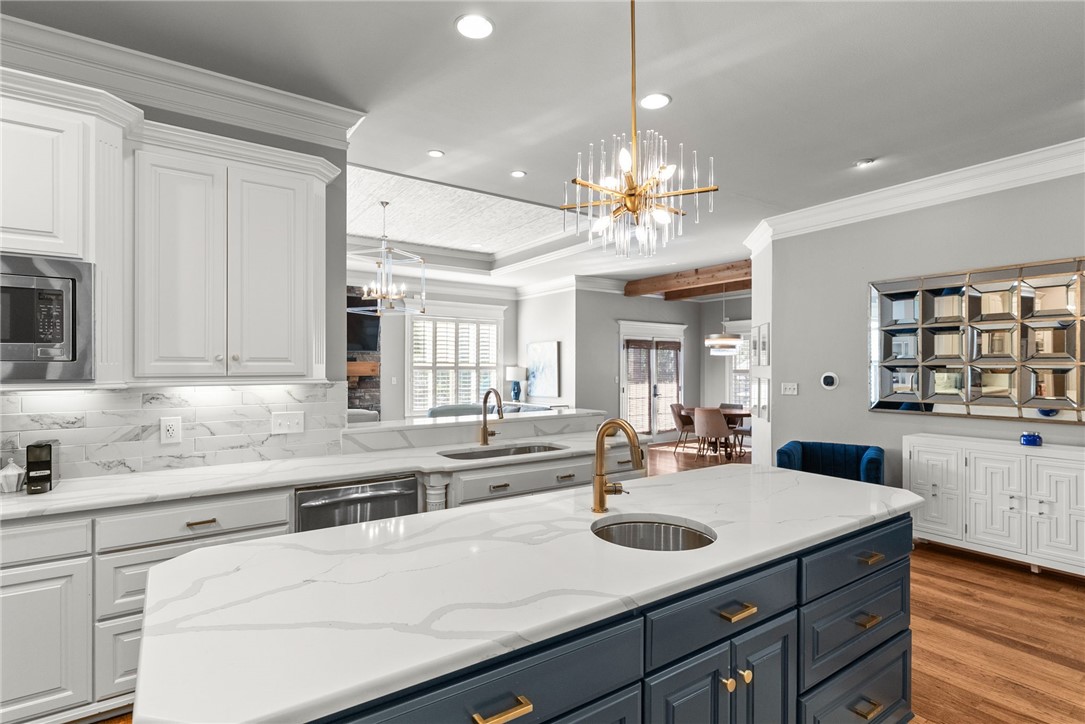 CHENAL VALLEY "BELLE VALLEE THE COURTS" - Residential