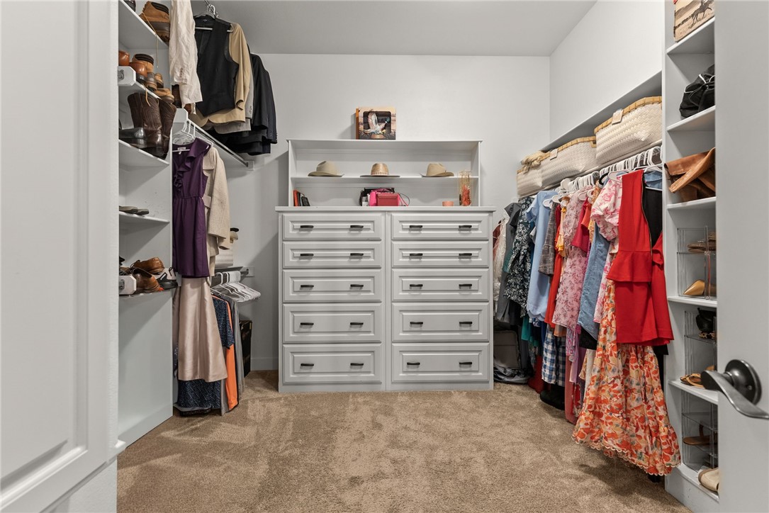 CHENAL VALLEY "BELLE VALLEE THE COURTS" - Residential