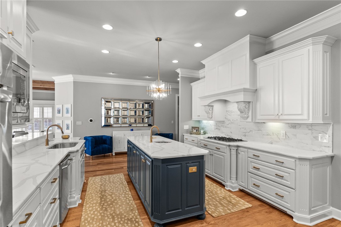 CHENAL VALLEY "BELLE VALLEE THE COURTS" - Residential