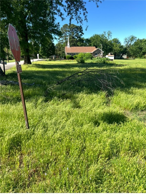 Great Opportunity! this spacious corner lot in the Heart of Altus offers endless potential. Whether you're
looking to build your dream home or Duplex, this versatile property is a fantastic investment.
Conveniently located on front of Ozark Middle School provide peaceful small- town living utilities are in the street making your buildings plan even easier!