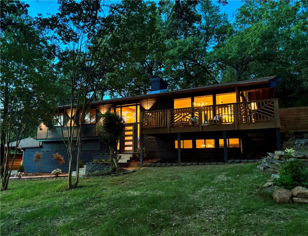Country Club Terrace - Residential