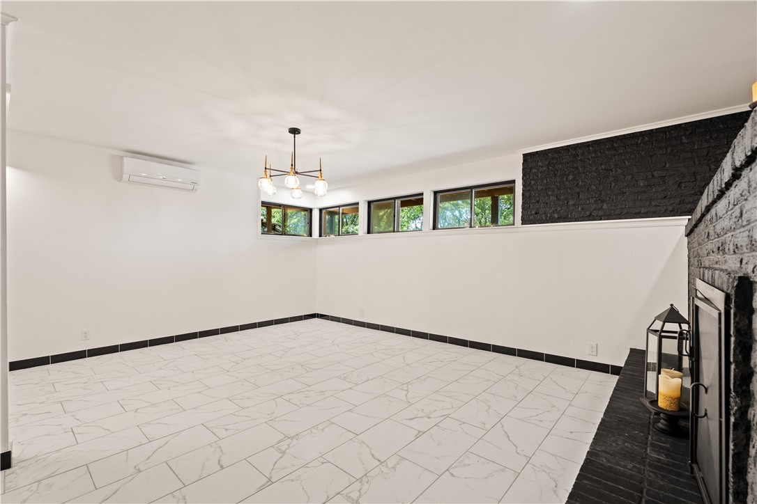 Country Club Terrace - Residential